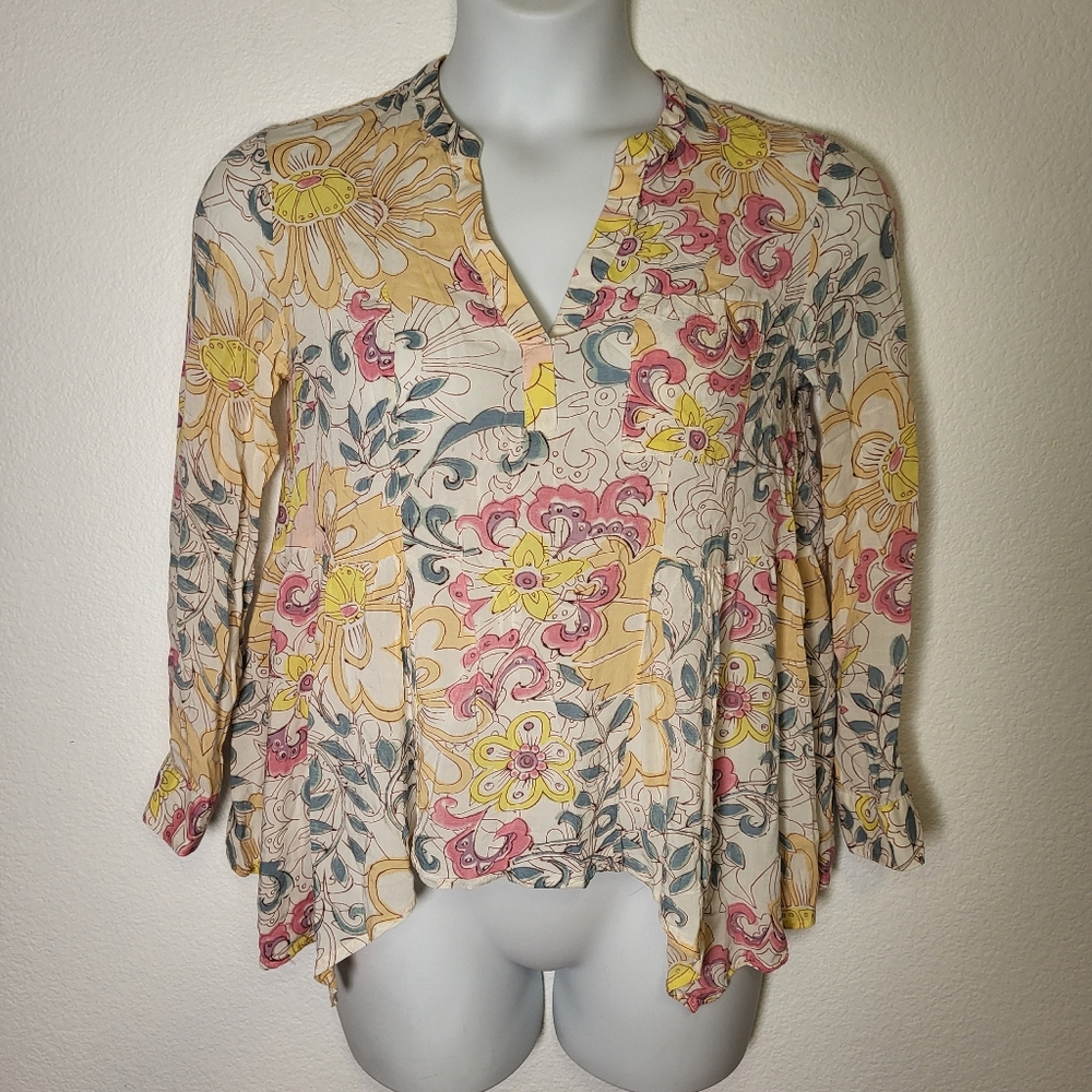 Anthropologie | Maeve Floral Laiken Hankerchief Henley size Medium (see details)